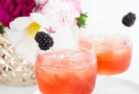 3-Ingredient Blackberry Champagne Fizz