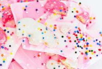 Frosted Carnival Cookie Crunch