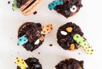 Delightfully Dirty Worm Macarons