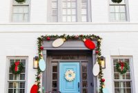 DIY Outdoor Christmas Garland: Rustic Wood & Warm Lights
