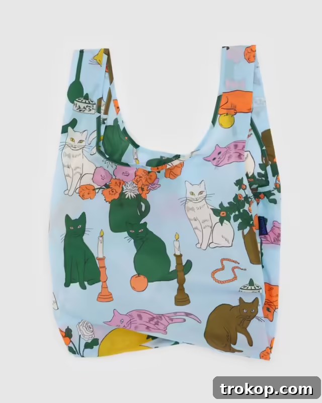 BAGGU Tabby Cat Reusable Bag, a stylish, sustainable, and spacious gift for cat lovers