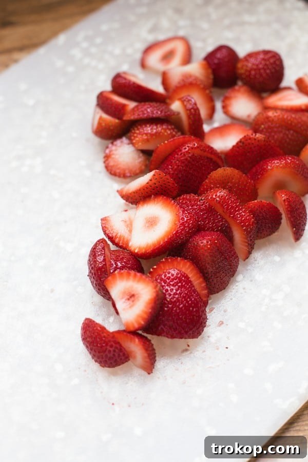 Strawberry Coconut Swirl Pops 4 fresh sliced strawberries for popsicles