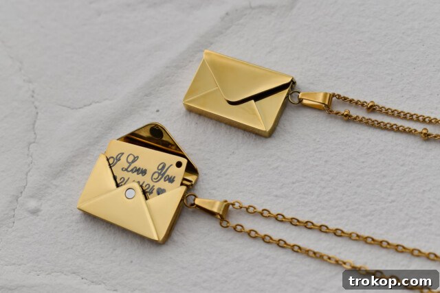 55 Gifts for Mom That Are Always in Season 54 Gold Personalized Envelope Locket Necklace Secret Message Necklace Photo Necklace Custom Necklace gift for Mom Best friend gift Valentine