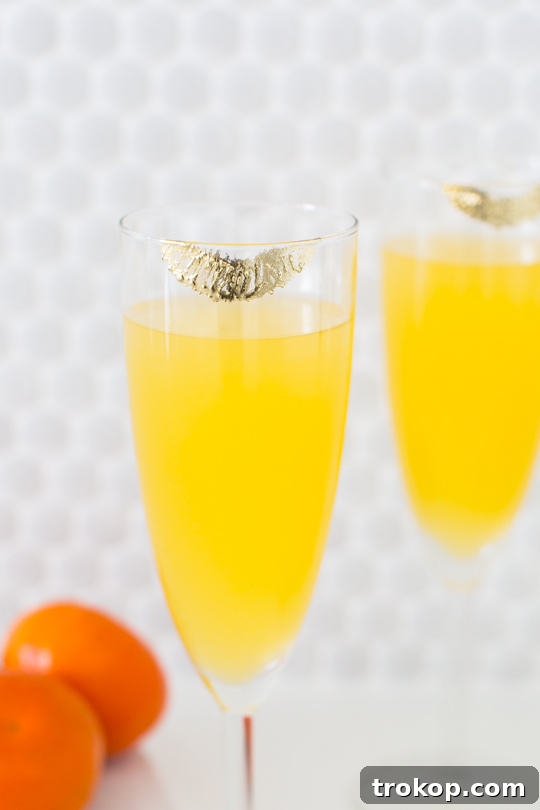 DIY Edible Gold Lipstick Glasses for One-Night Shine 3 Temporary Edible Gold Lipstick Glasses: Perfect for Party Fun