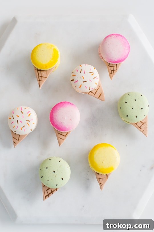 Waffle Koni Makaron Büyüsü 11 DIY ice cream cone macarons | sugar & cloth