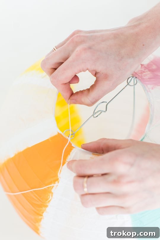 DIY beach ball back drop | sugar & cloth
