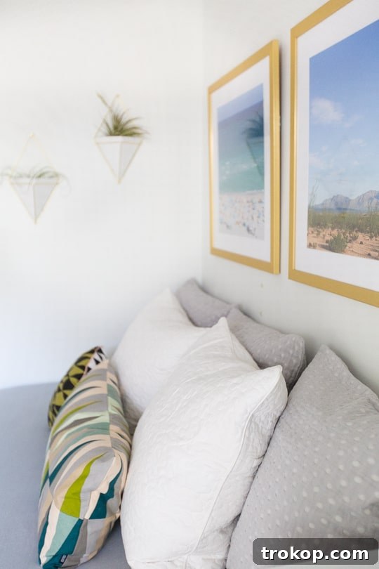 Finished DIY daybed in guest room