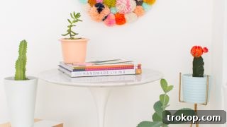 DIY Pom Pom Wall Hang