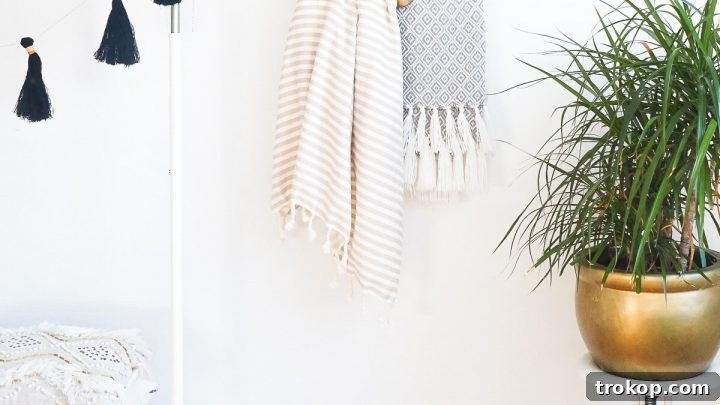 DIY Minimal Beaded Blanket Holder