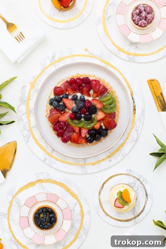 DIY Chic Marbled Plates 2 Elegant DIY marble plates with gold accents for weddings and entertaining