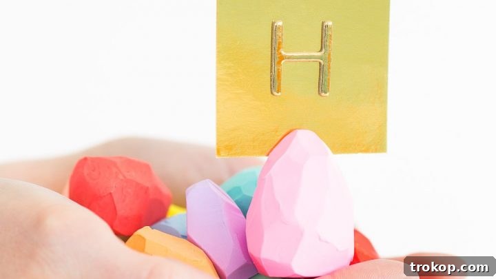 DIY Faceted Easter Egg Place Card Holders