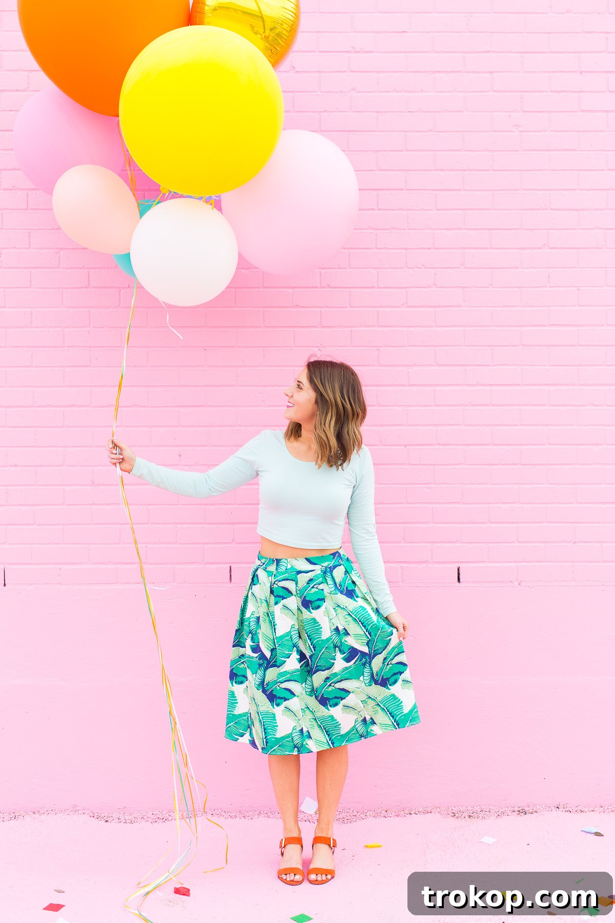 Houston's Canvas of Hues by Sugar & Cloth 17 Capturing colorful moments at the Sugar and Cloth mural, Houston.