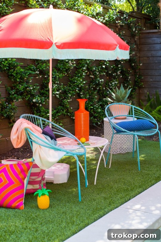 Create a Retro Coastal Sunshade 8 The cutest DIY retro beach umbrella for under $100 by Sugar and Cloth! - houston blogger - summer