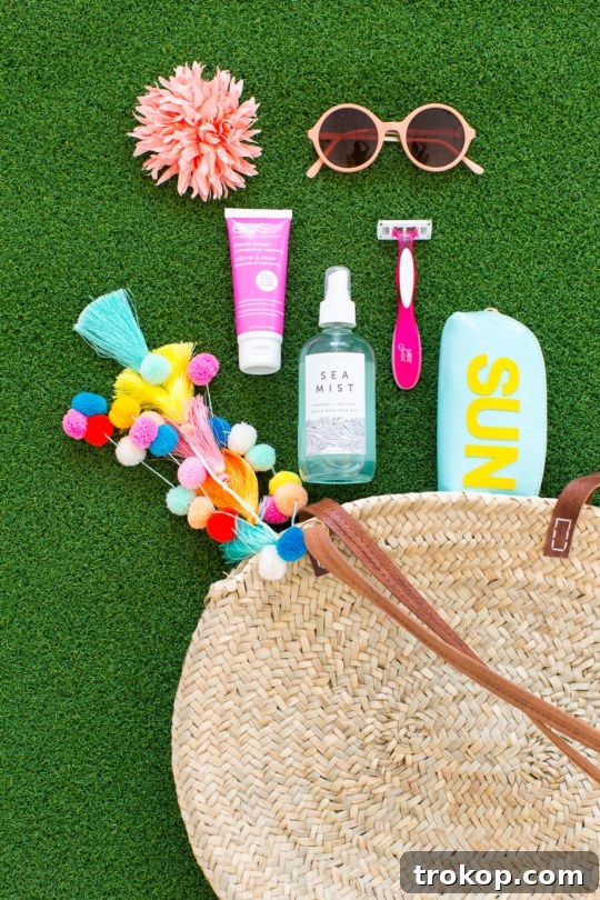 Make a vibrant statement this summer with our DIY pom pom tassel circle beach bag! Perfect for the pool or beach, adding unique style to any outfit.