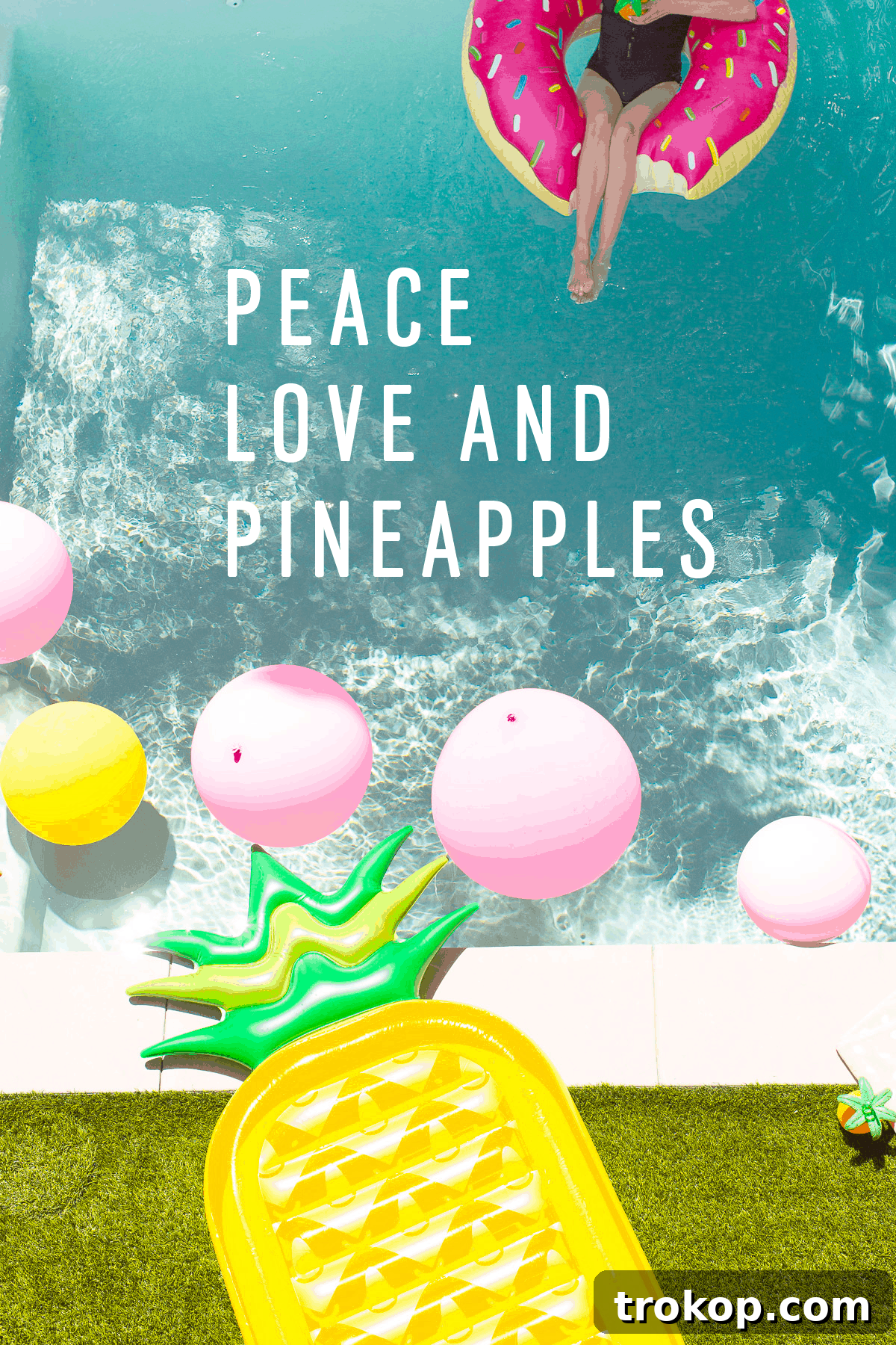 Lounging poolside cool with our summer playlist on Spotify & summer quotes! - sugar and cloth - houston blogger