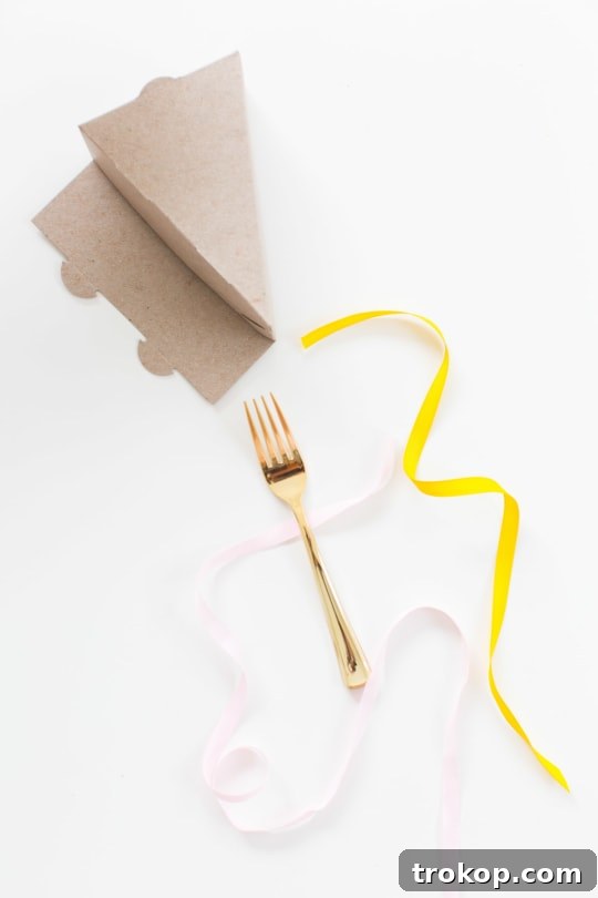 Materials needed for DIY individual pie slice boxes: templates, ribbon, plastic utensils, and scissors. Create personalized pizza takeaway boxes.
