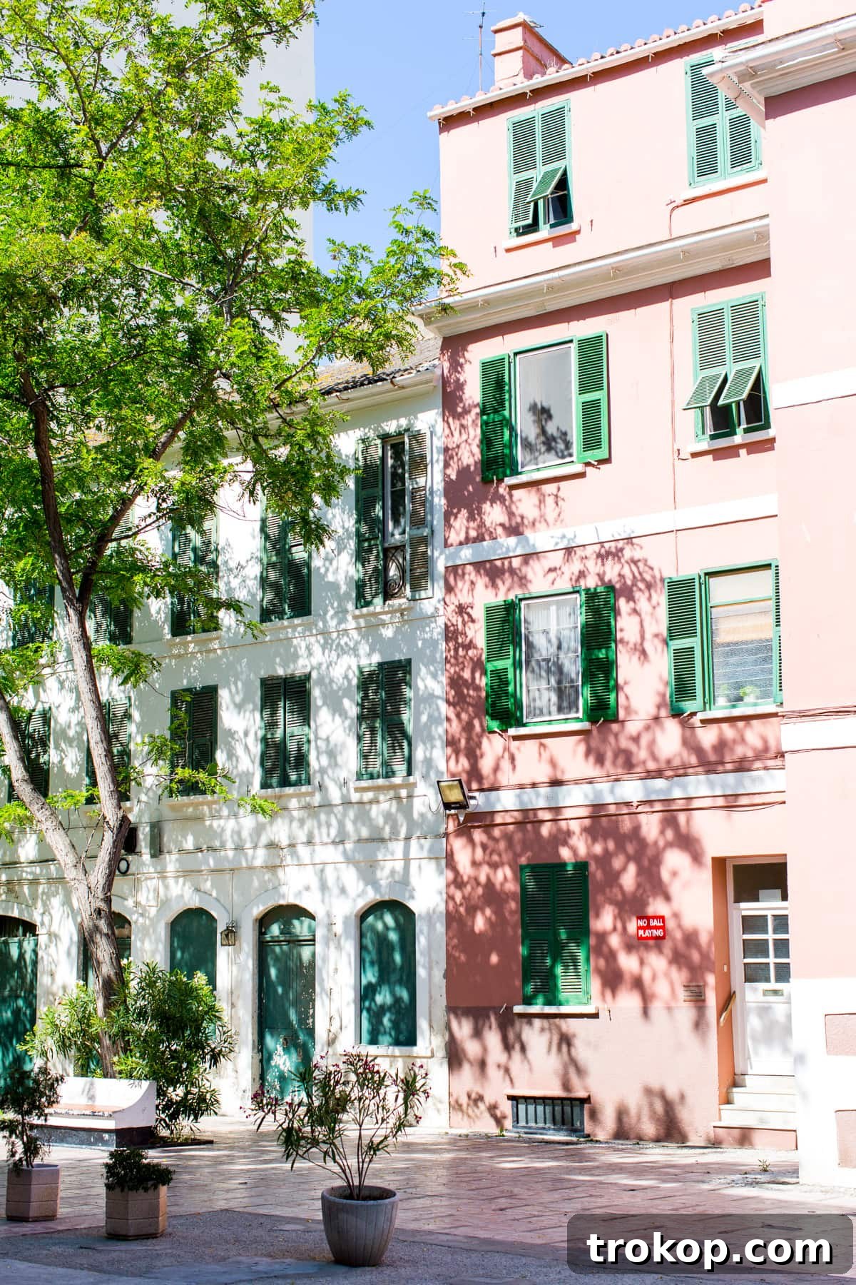 Charming streets and architecture of Cartagena