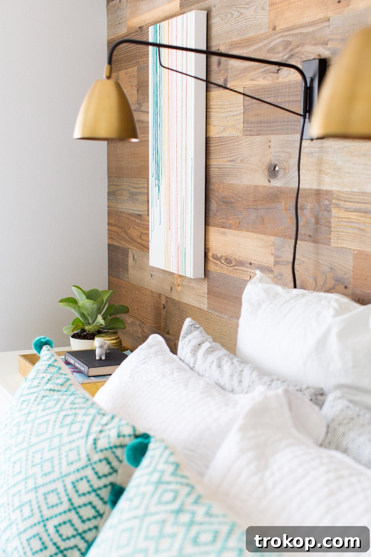 Zach and Caitlin's Simple Bedroom Makeover: Before and After 13 A before and after simple bedroom makeover as a gift to our fam! - sugar and cloth - home decor - best DIY blog - houston - ashley rose