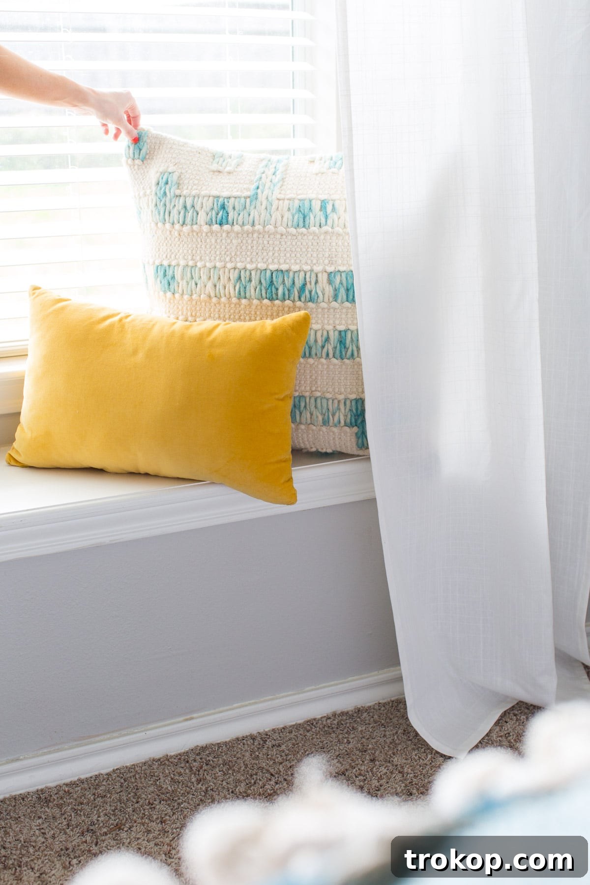 A before and after simple bedroom makeover as a gift to our fam! - sugar and cloth - home decor - best DIY blog - houston - ashley rose