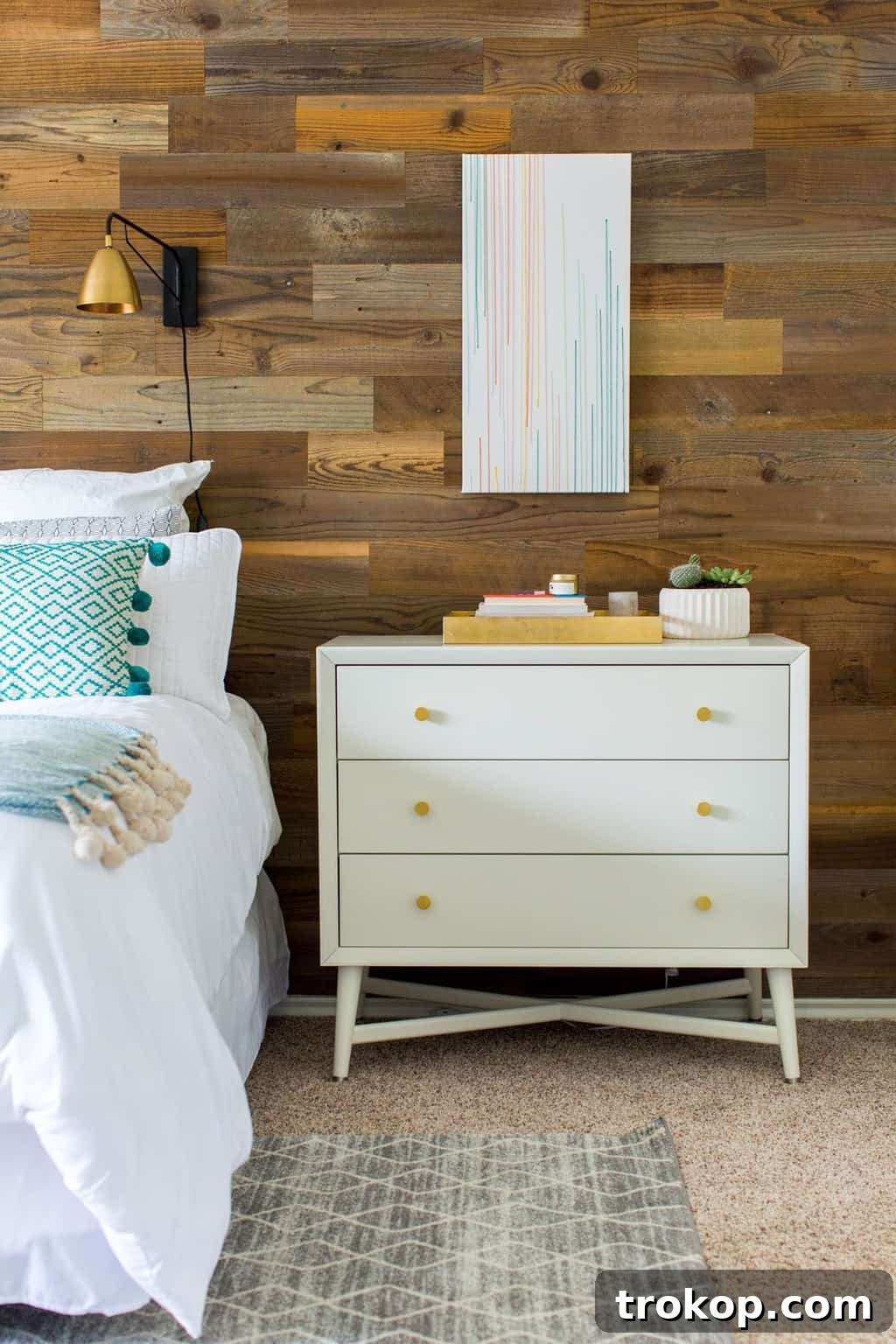 Zach and Caitlin's Simple Bedroom Makeover: Before and After 3 A before and after simple bedroom makeover as a gift to our fam! - sugar and cloth - home decor - best DIY blog - houston - ashley rose