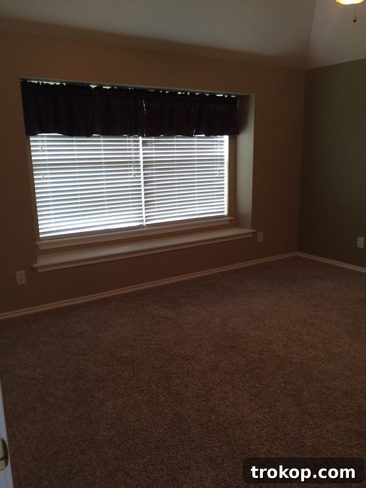 Zach and Caitlin's Simple Bedroom Makeover: Before and After 4 A before and after simple bedroom makeover as a gift to our fam! - sugar and cloth - home decor - best DIY blog - houston - ashley rose