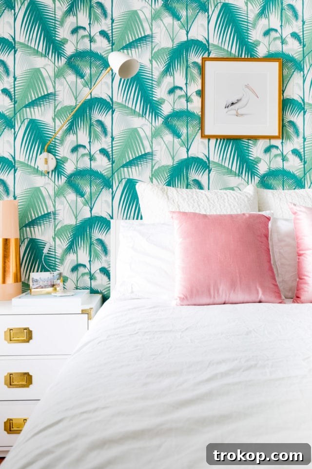 Our Weekend Guest Room Flip 17 Sharing our guest room before & after weekend makeover that we squeezed in before the holidays! - sugar and cloth