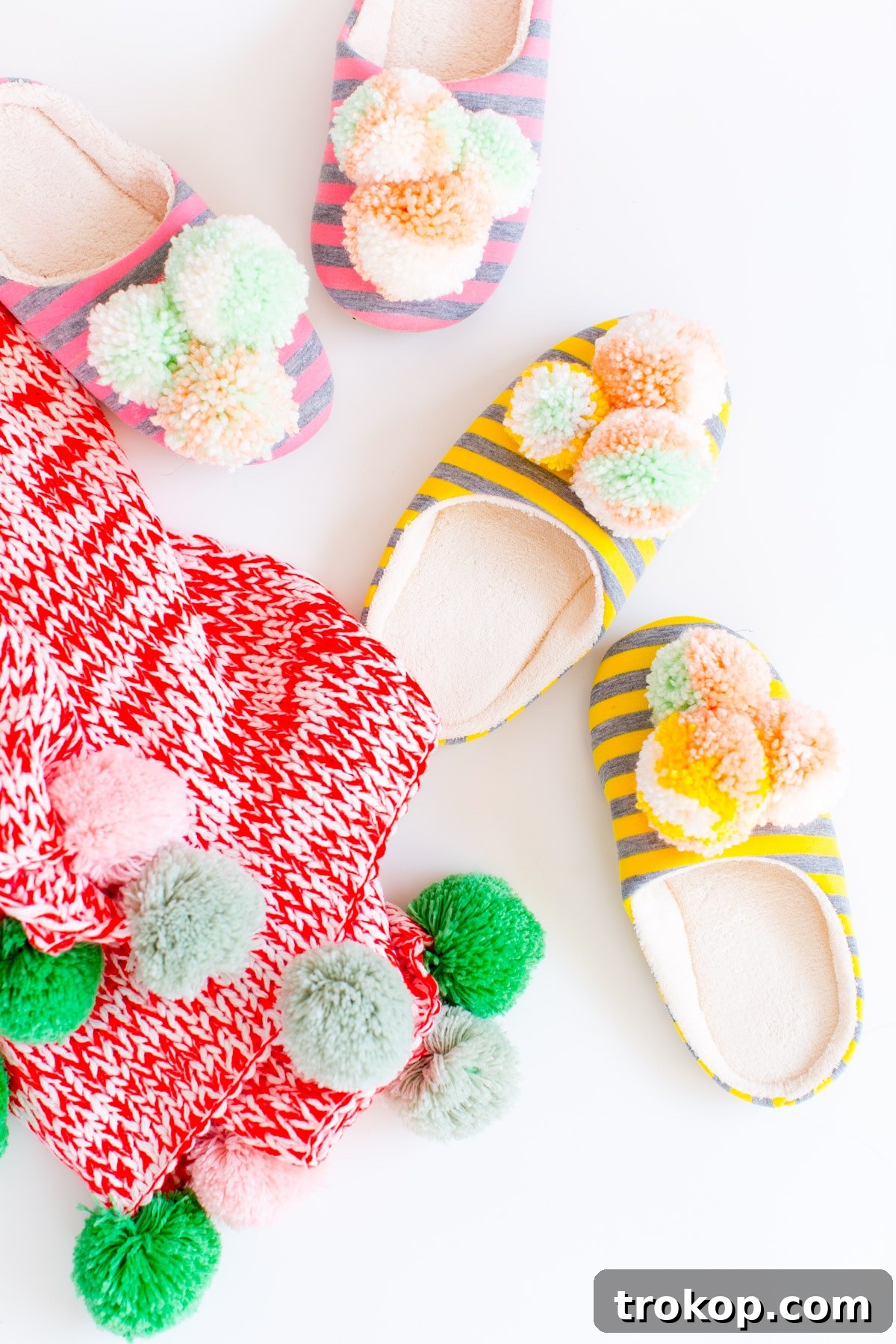 Get inspired by these DIY pom pom slippers for a cozy home and thoughtful handmade gifts, brought to you by Sugar & Cloth