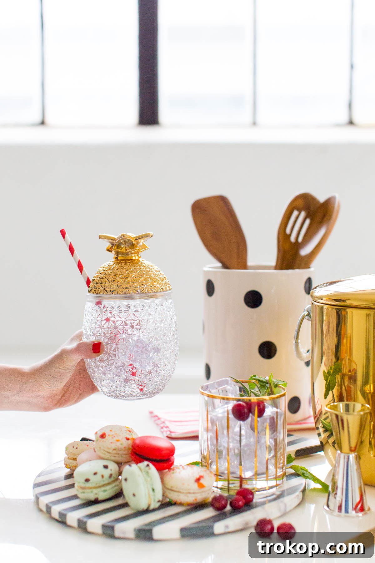 the gift guide for people who love to entertain - by lifestyle blogger Ashley Rose of Sugar & Cloth - Houston
