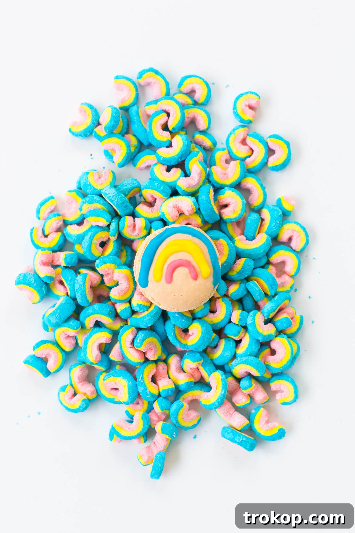 Macaron shell featuring a bright yellow star design, capturing the cheerful essence of Lucky Charms.
