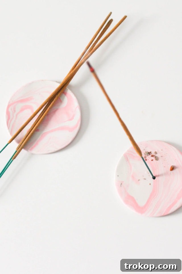 Swirls of Zen DIY Incense Holder 11 DIY Clay Rose-Marbled Incense Holders by Sugar & Cloth, an award winning DIY blog.