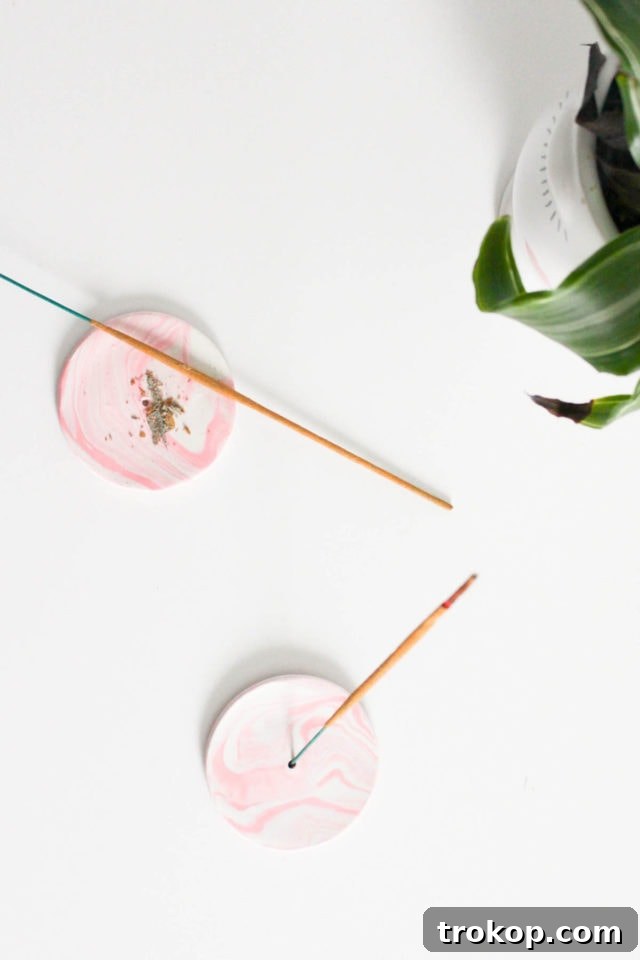 Swirls of Zen DIY Incense Holder 10 DIY Clay Rose-Marbled Incense Holders by Sugar & Cloth, an award winning DIY blog.