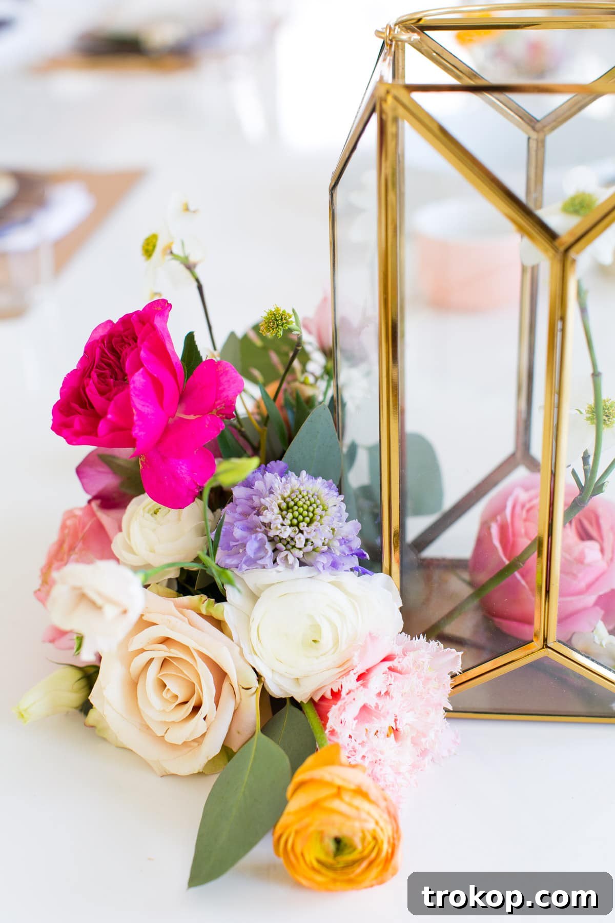 Elegant Table Details with Geometric Place Card Holders and Floral Accents