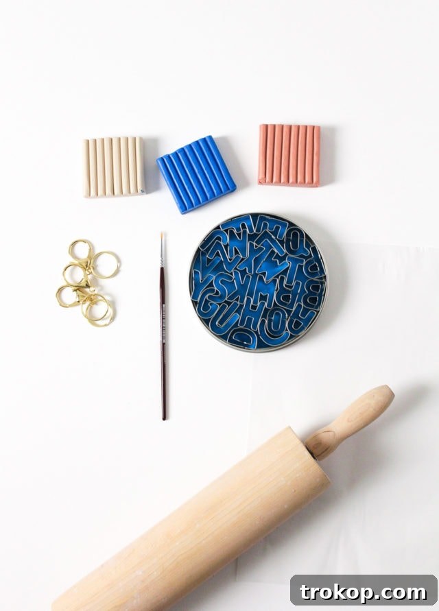 Create Your Own Custom Initial Keychain 3 DIY clay letter keychain by Sugar & Cloth, an award winning DIY, home decor, and recipes blog.