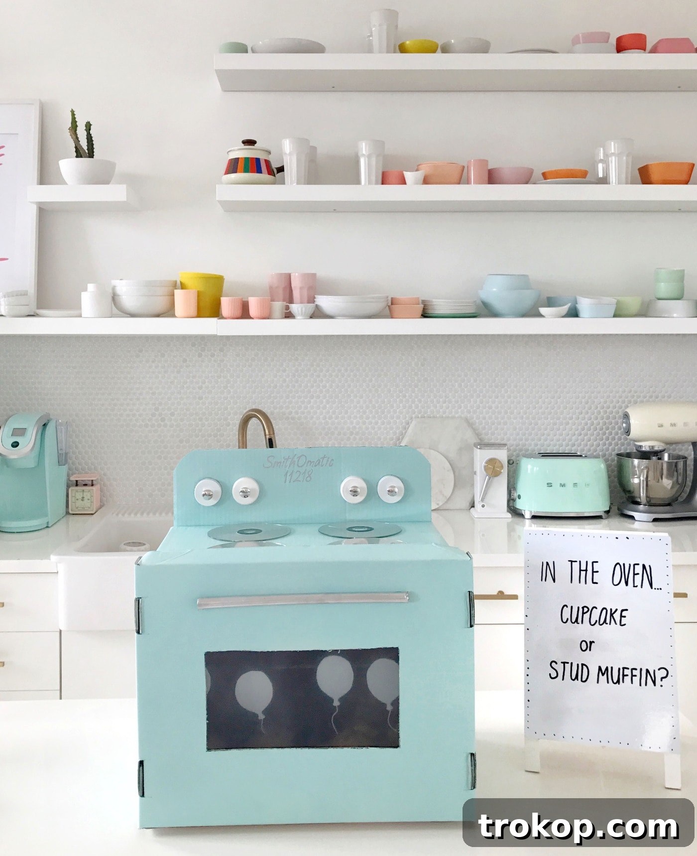 Little Sugar and Cloth Unveils Our Colorful Gender Reveal 4 DIY mini retro oven with gender reveal guesses