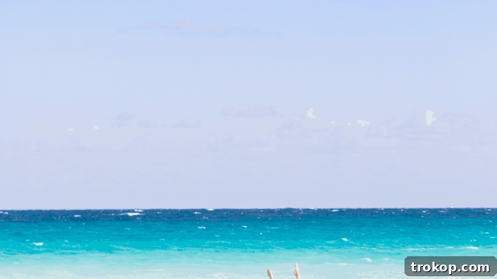 Pink sand beach and crystal-clear waters on Harbour Island, Bahamas