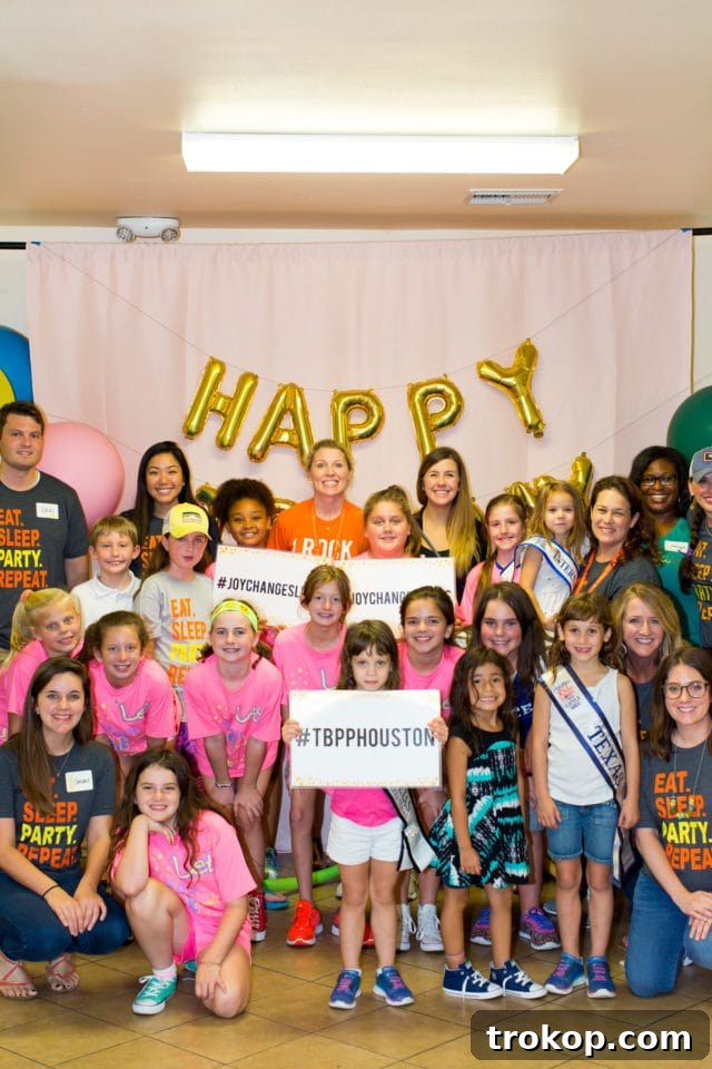 Creative Kids' Birthdays: Your Guide to an Amazing Art Party 10 The Birthday Party Project + How To Throw A Kids Art Party! by top Houston lifestyle blogger Ashley Rose of Sugar & Cloth