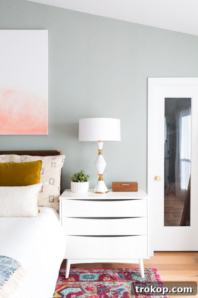 Master Suite Oasis Unveiled 15 Close-up of Master Bedroom Pillow Styling