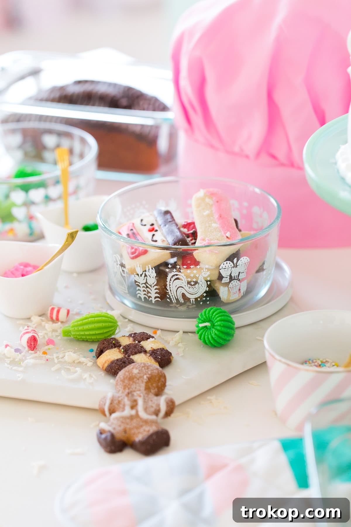 Everything Sweet Cake & Starting A New Holiday Dessert Tradition by top Houston lifestyle blogger Ashley Rose of Sugar & Cloth