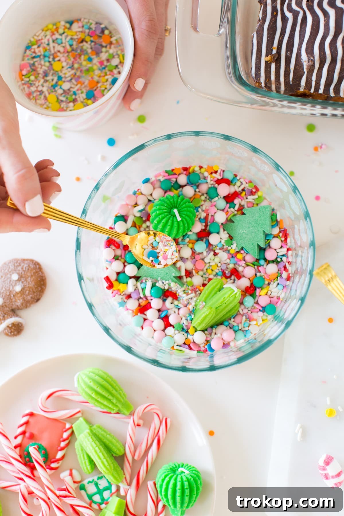 Everything Sweet Cake & Starting A New Holiday Dessert Tradition by top Houston lifestyle blogger Ashley Rose of Sugar & Cloth