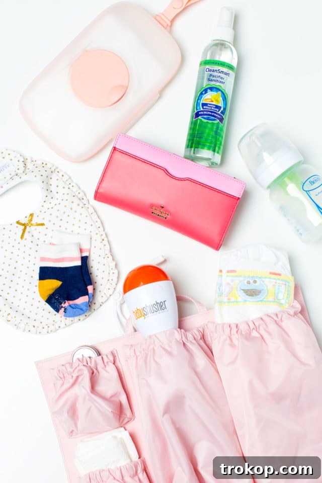 Little Sugar and Cloth Diaper Bag Hacks A ToteSavvy Guide 4 Little Sugar & Cloth: What Are Your Diaper Bag Essentials? + My ToteSavvy Hack! by top Houston lifestyle blogger Ashley Rose of Sugar and Cloth