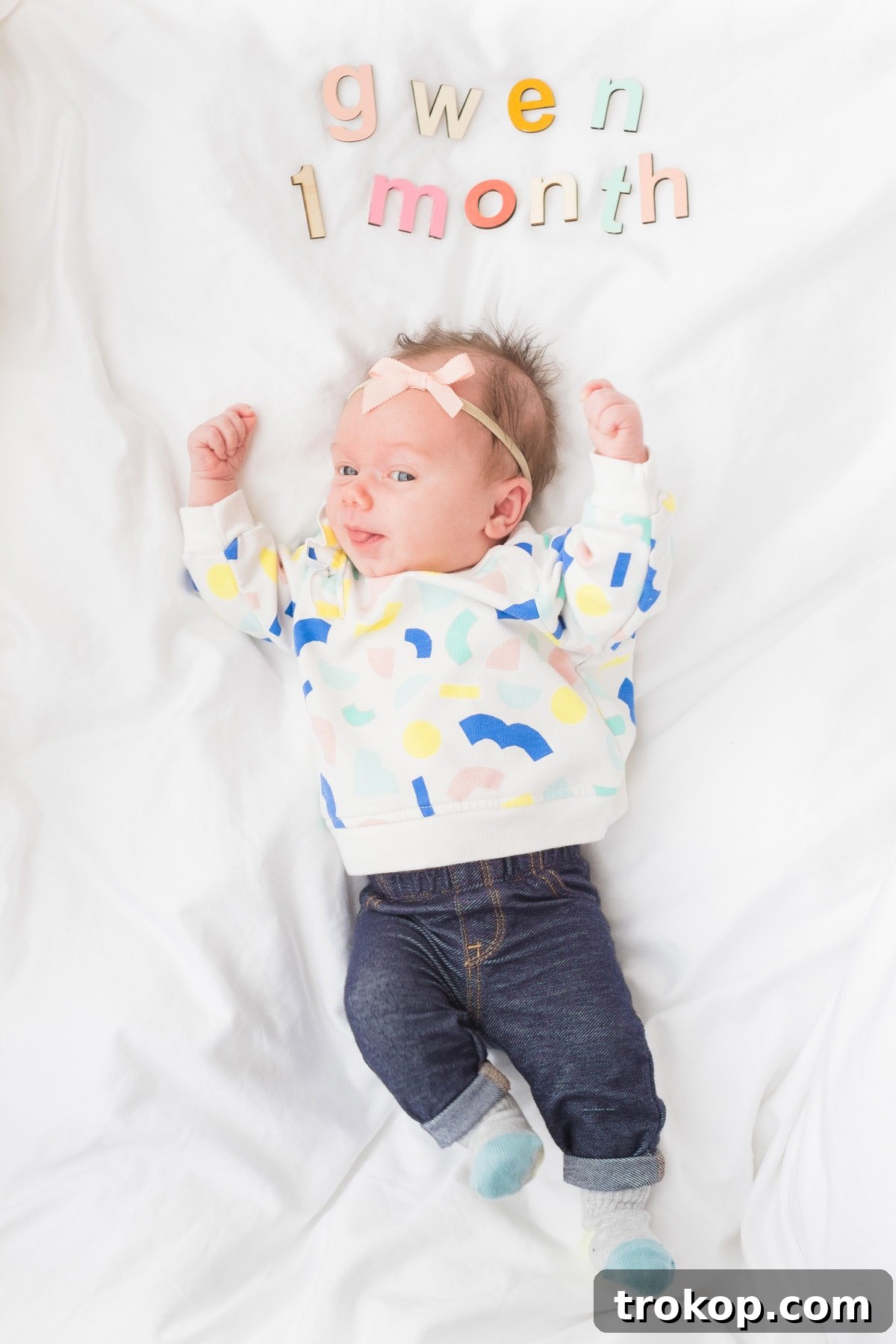 Little Sugar and Cloth Our First Month with Gwen 2 Little Sugar & Cloth: Gwen's One Month Update! by top Houston lifestyle blogger Ashley Rose of Sugar and Cloth