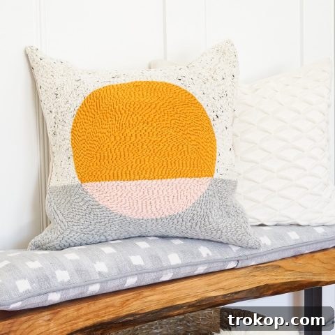 DIY Rug Hook Pillow