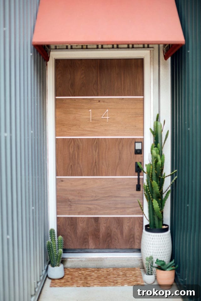 Effortless Front Door Transformation 2 Sugar & Cloth Casa: Our Front Door Makeover Before + After by top Houston lifestyle blogger Ashley Rose of Sugar & Cloth