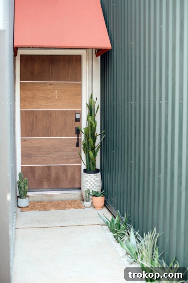 Effortless Front Door Transformation 9 Sugar & Cloth Casa: Our Front Door Makeover Before + After by top Houston lifestyle blogger Ashley Rose of Sugar & Cloth