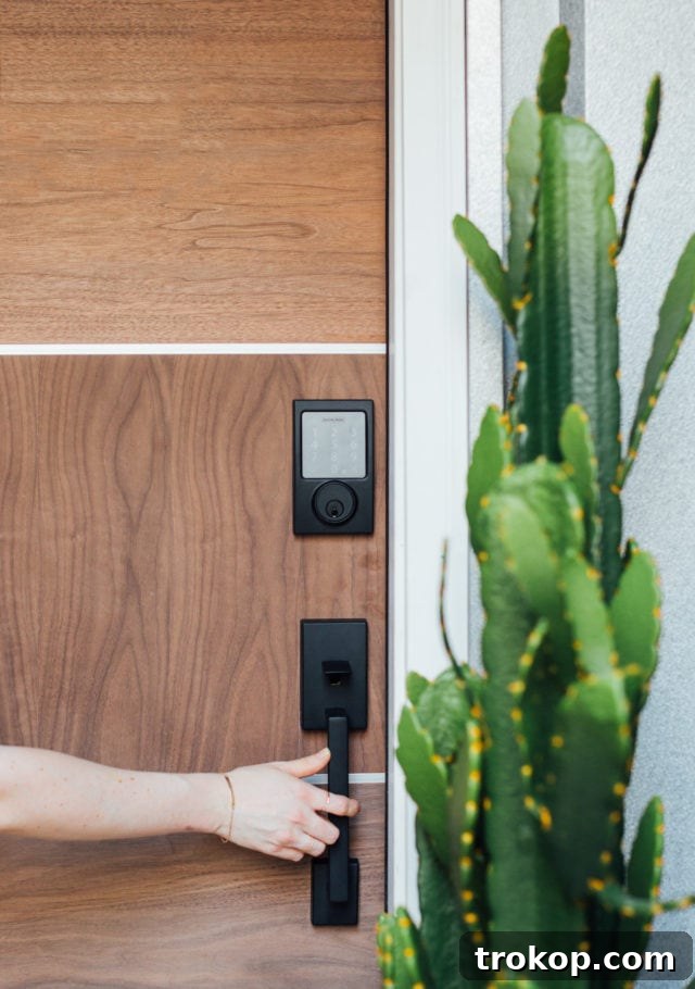 Effortless Front Door Transformation 10 Sugar & Cloth Casa: Our Front Door Makeover Before + After by top Houston lifestyle blogger Ashley Rose of Sugar & Cloth