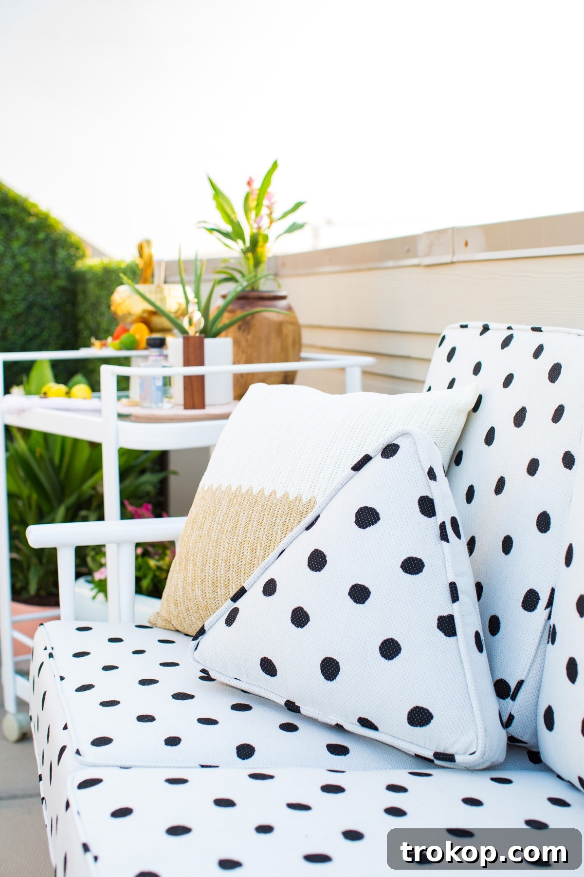 Our Downtown Rooftop Patio Makeover Reveal by top Houston lifestyle blogger Ashley Rose of Sugar & Cloth #makeover #beforeandafter #design #homedecor