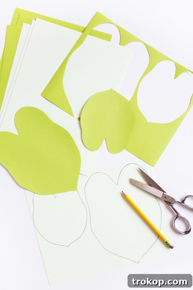 Step 1: Tracing and cutting the paper leaves for the DIY paper plant
