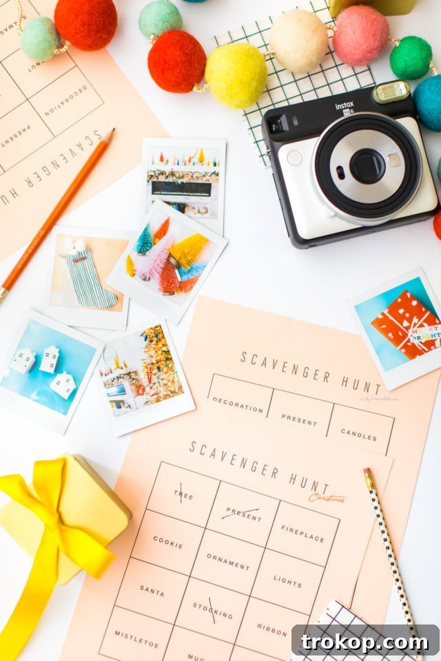Printable Christmas and Hanukkah Scavenger Hunt Cards