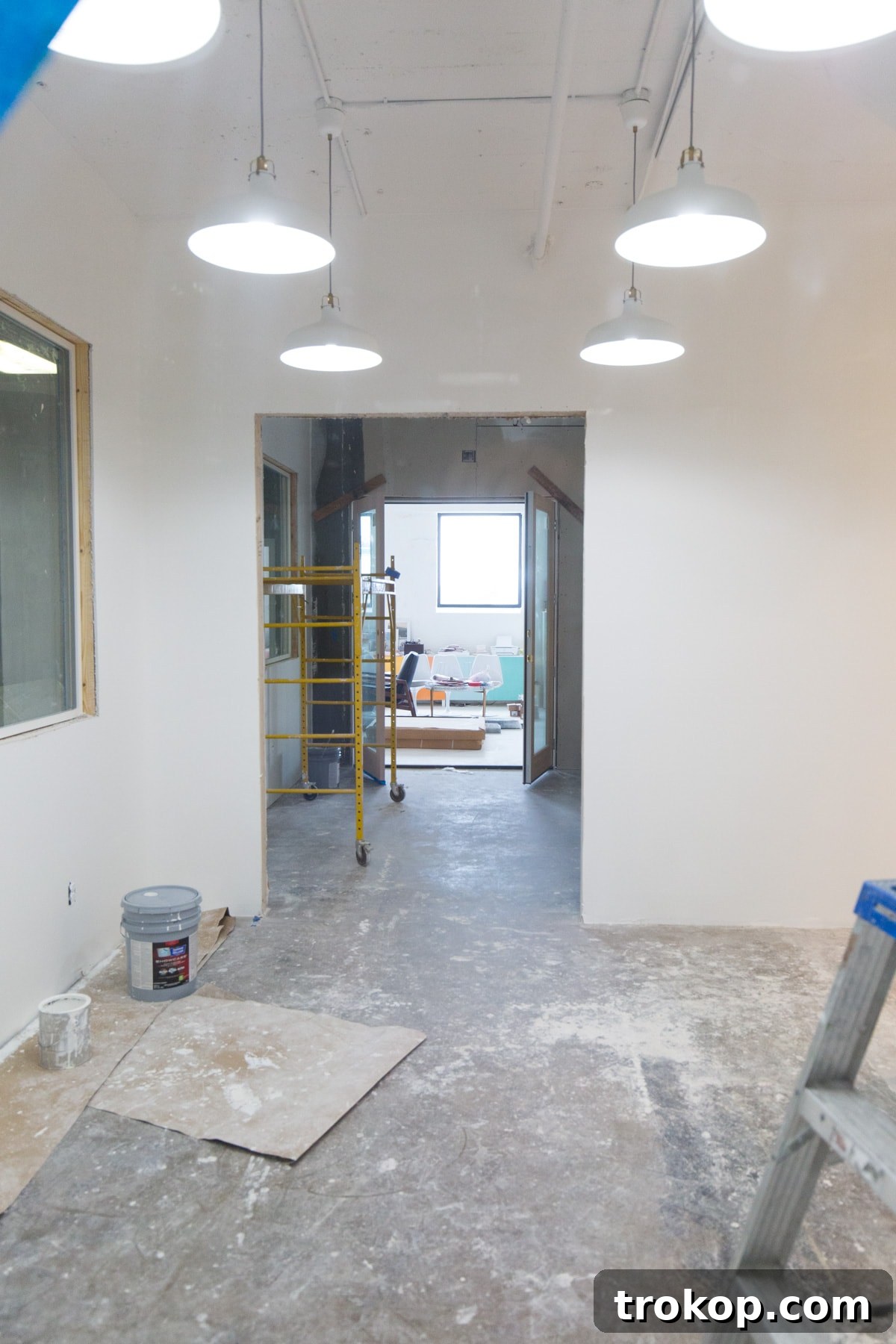 Our Studio Renovation Update + The Weekly Edit! - A glimpse into the early stages of our creative space transformation at Sugar & Cloth.