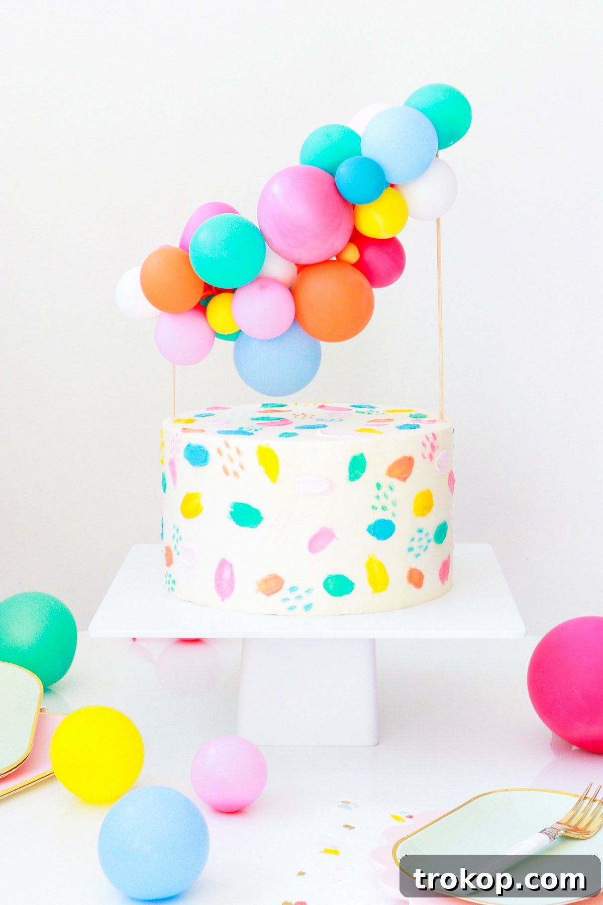 Weekly Refresh: New Styles, New Partners 2 DIY Balloon Cake Topper by top Houston lifestyle Blogger Ashley Rose of Sugar & Cloth